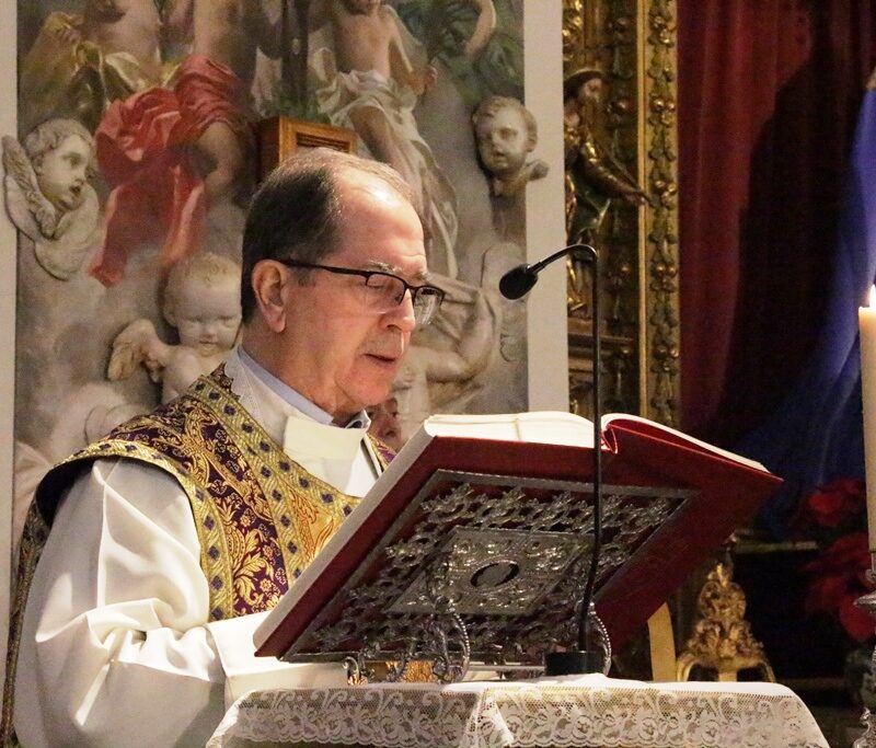 2022-12-18 Coronacion Reyes Magos Caridad31