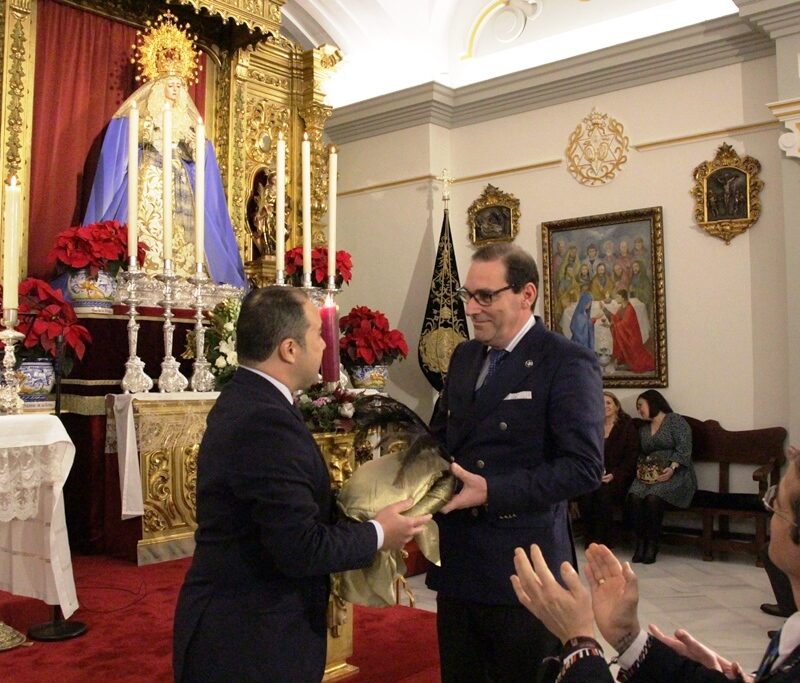 2022-12-18 Coronacion Reyes Magos Caridad74