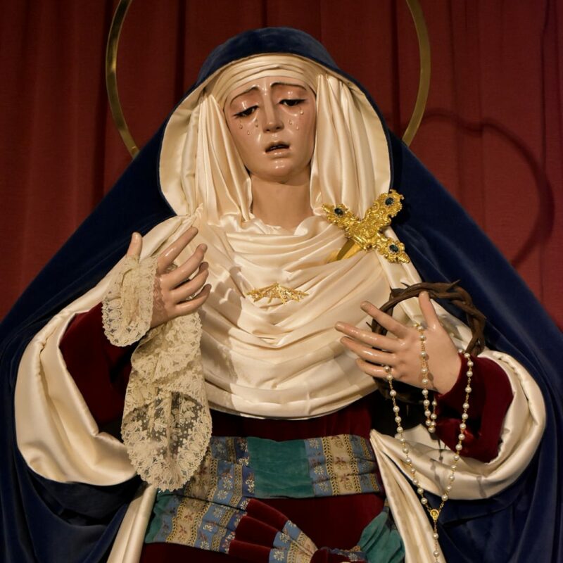 Cambio_Ajuar_Virgen_Cuaresma202310