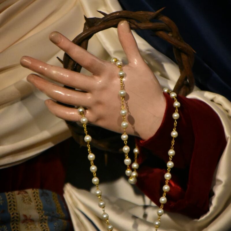 Cambio_Ajuar_Virgen_Cuaresma20233