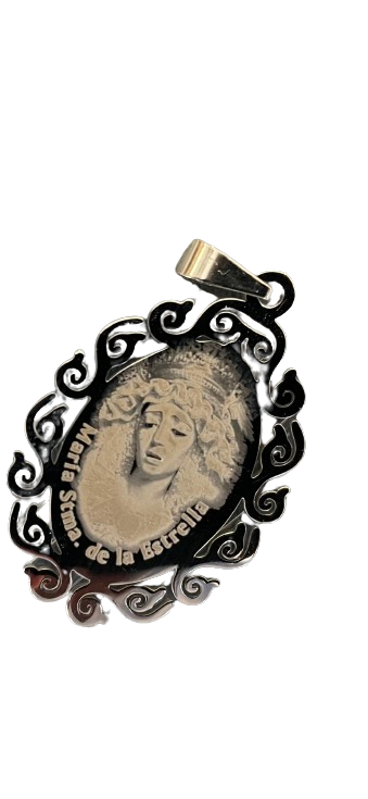 Medalla labrada plateada Virgen