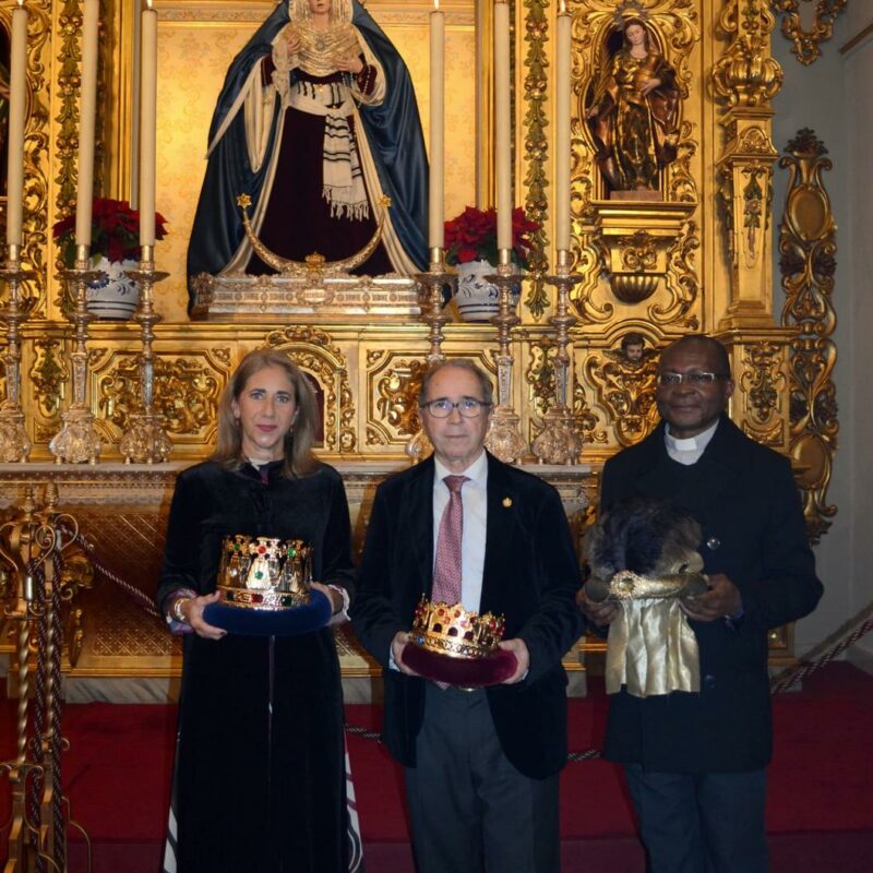 2025-12-28 Coronacion reyes magos Caridad_ Nieves Calvente (17)